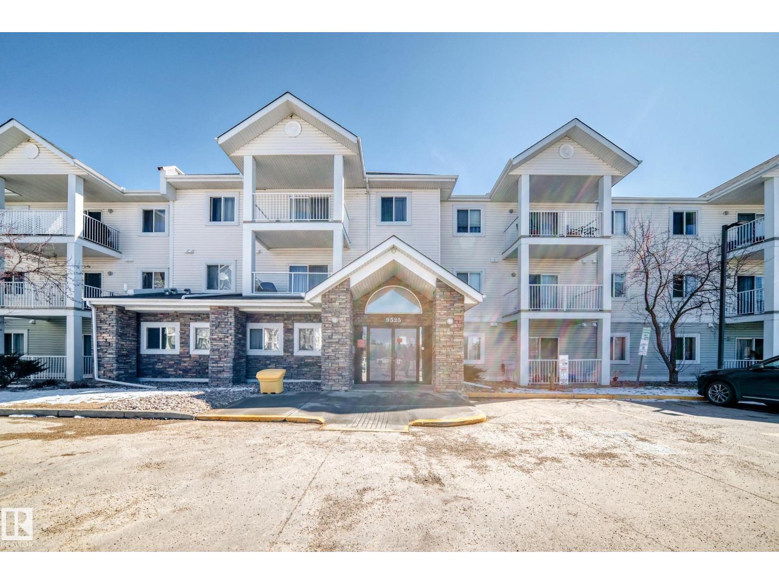 #324 9525 162 AV NW NW