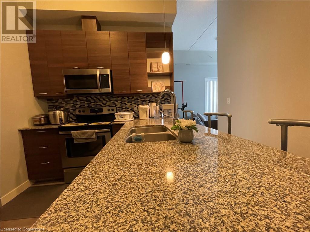 318 SPRUCE Street Unit# 302