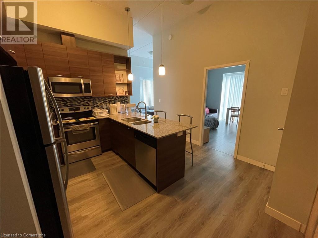 318 SPRUCE Street Unit# 302