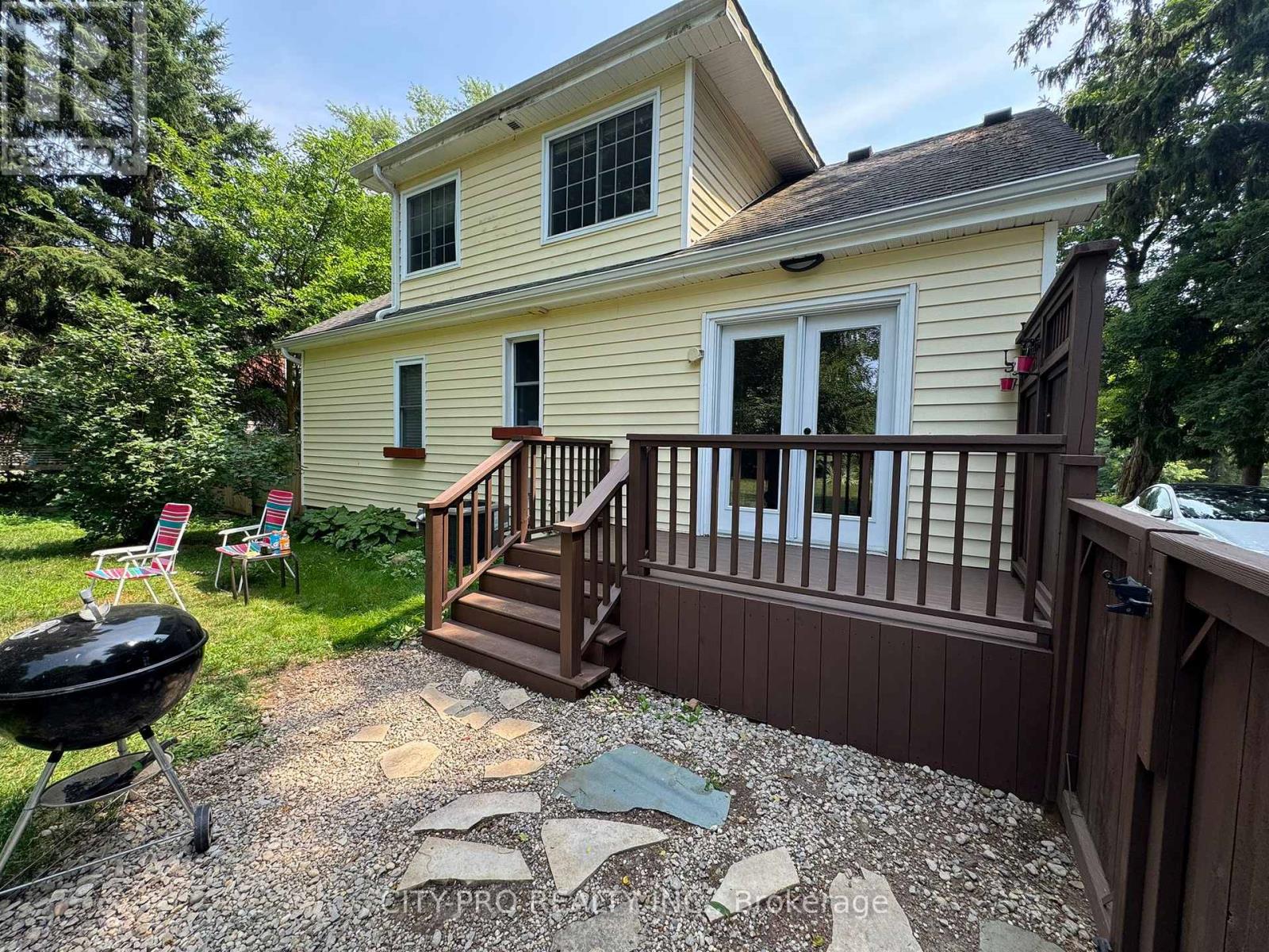 443 5TH CONCESSION ROAD W
