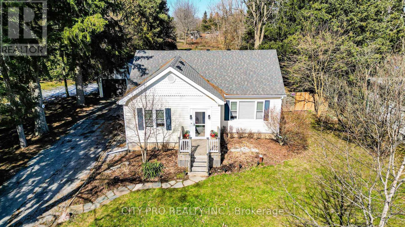 443 5TH CONCESSION ROAD W