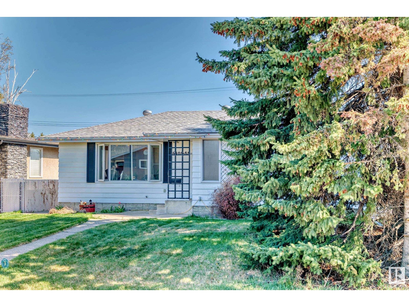 6408 88 AV NW