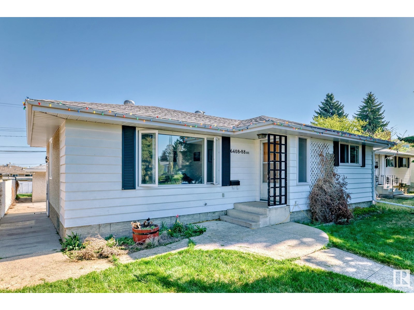 6408 88 AV NW