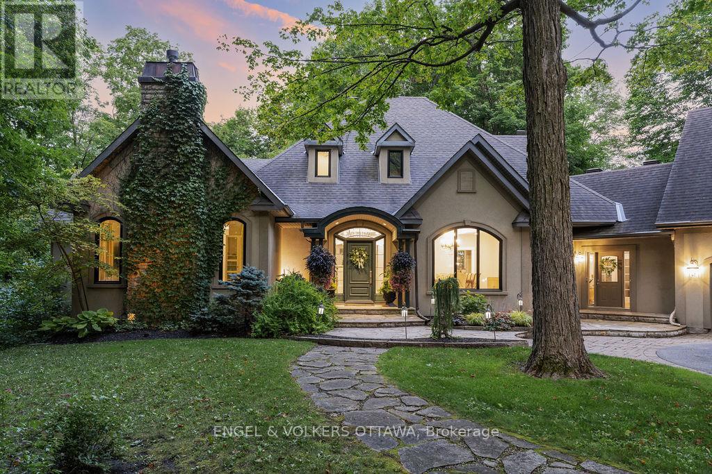 1412 HOUSTON CRESCENT