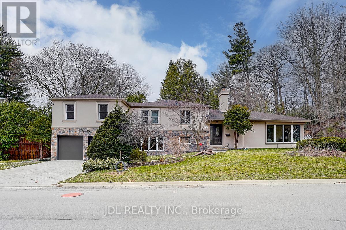 54 PLYMBRIDGE ROAD