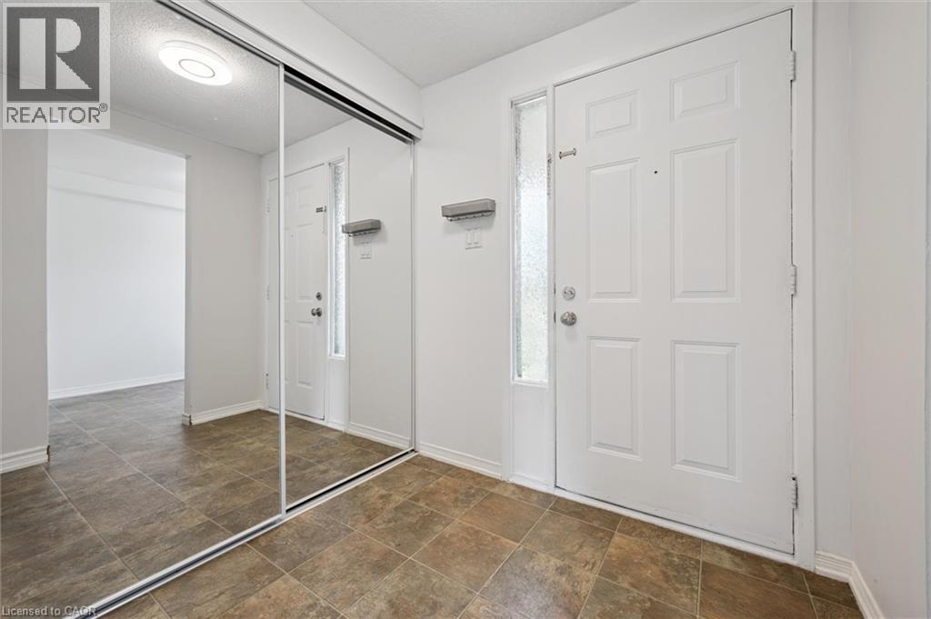 750 ERINBROOK Drive Unit# 2