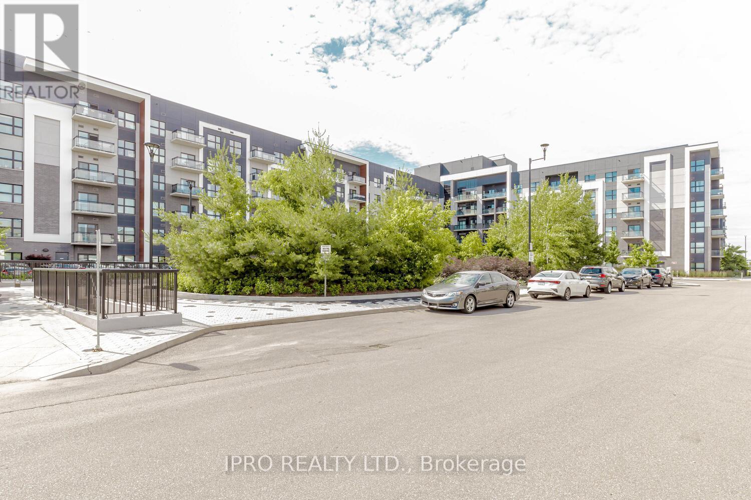 318 - 128 GROVEWOOD COMMON