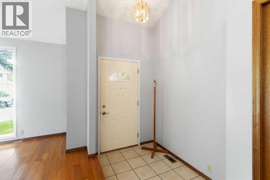 32 Del Rio Place NE