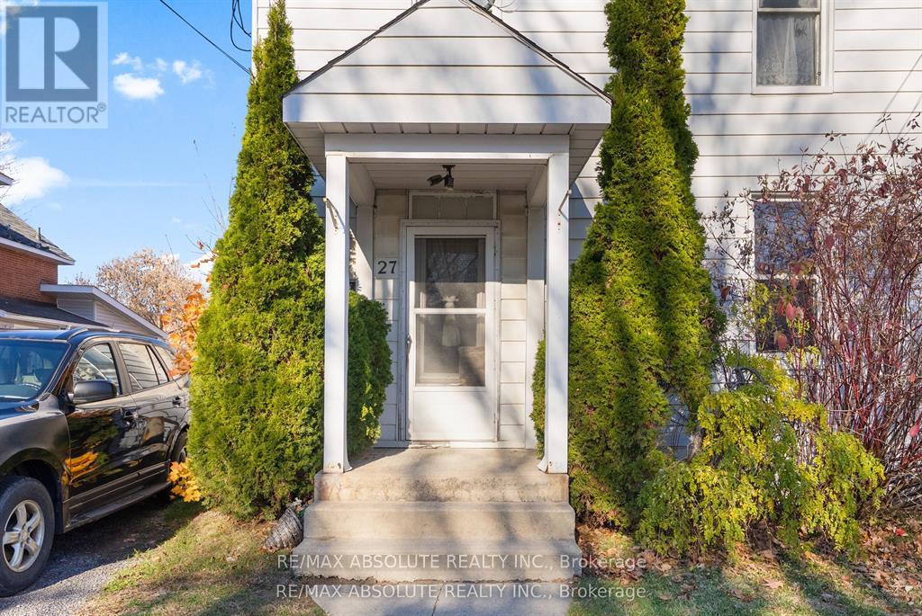 27 MACDONALD STREET S