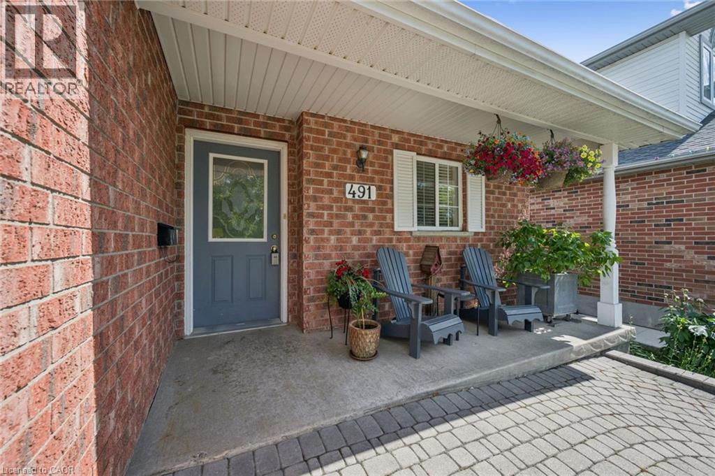 491 SANDBANKS Crescent