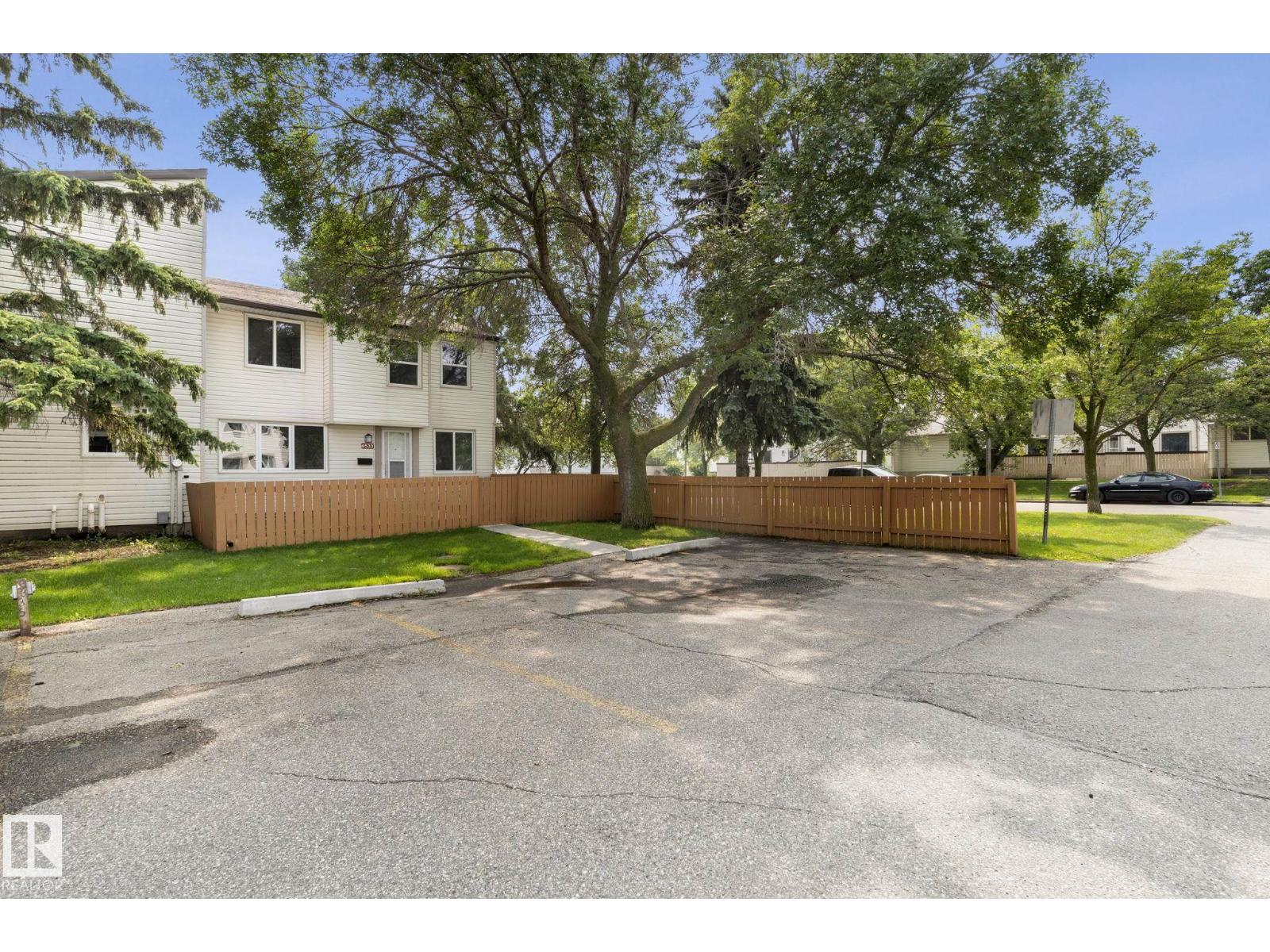 6533 180 ST NW