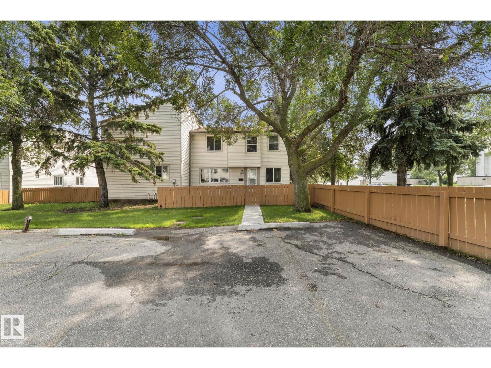 6533 180 ST NW