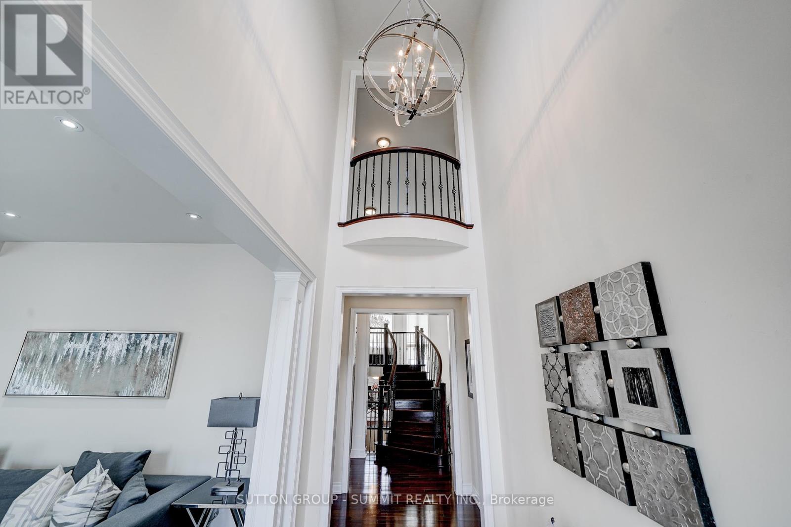 6 FLANDERS ROAD