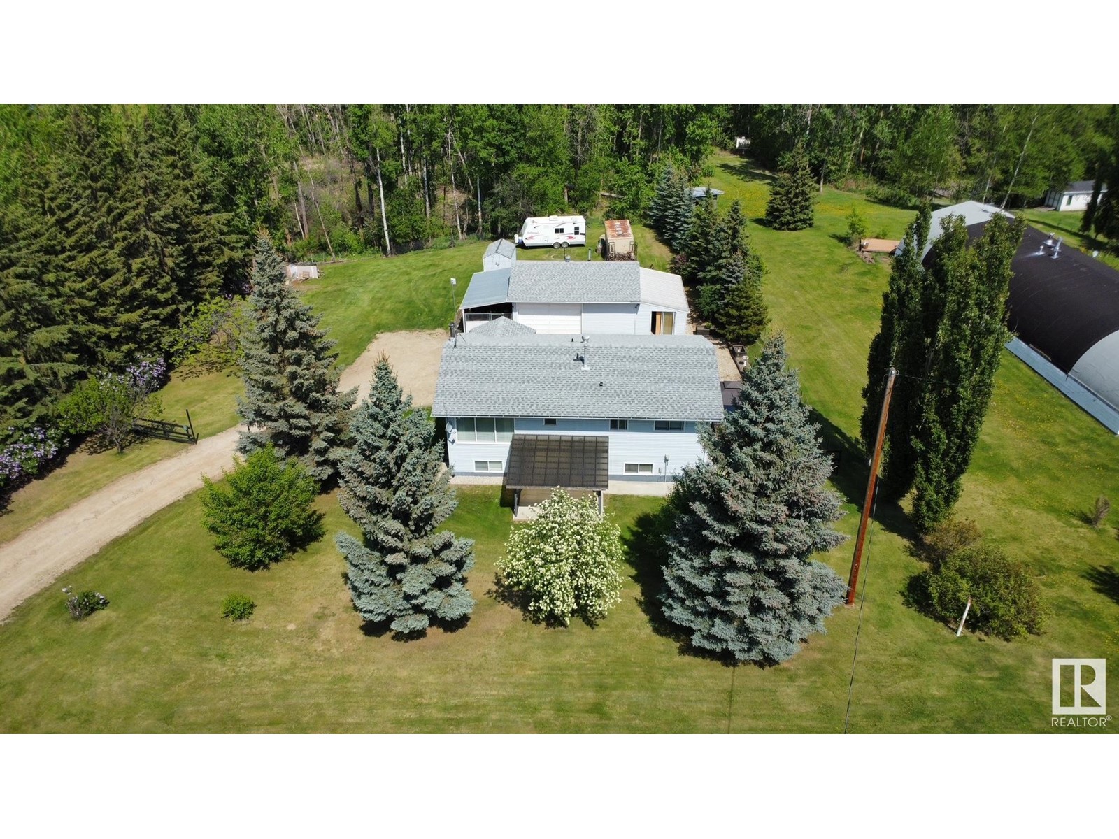 #4 2228 PARKLAND DR