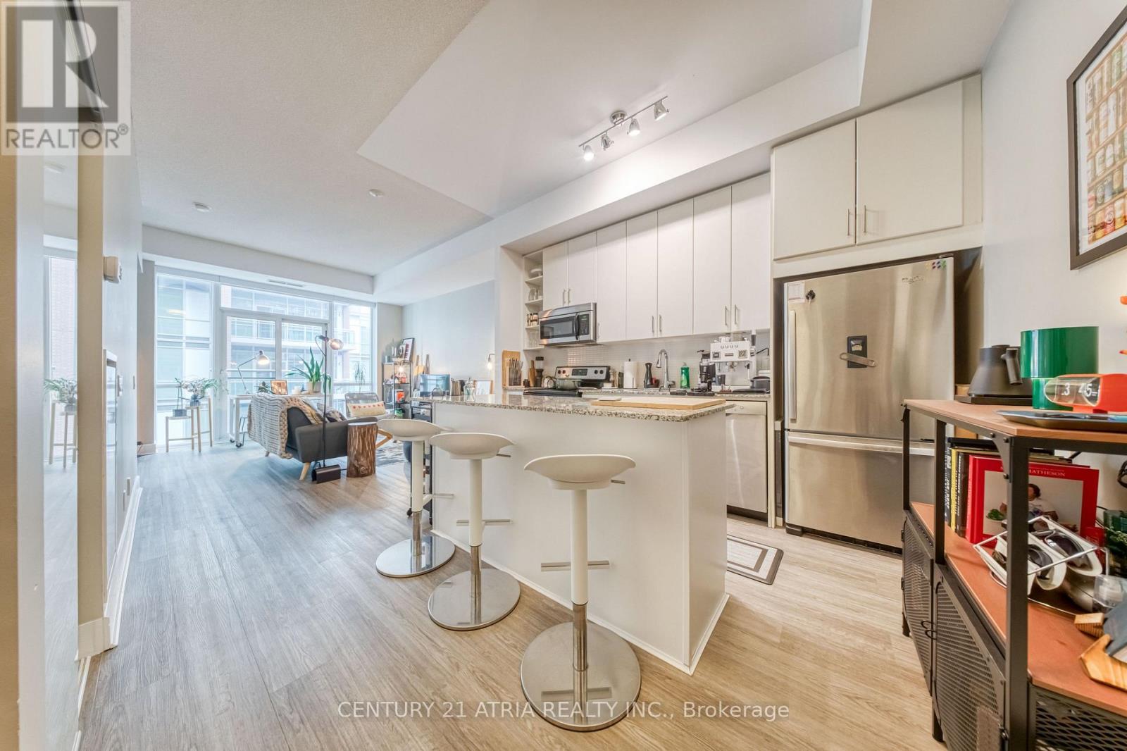 S703 - 112 GEORGE STREET