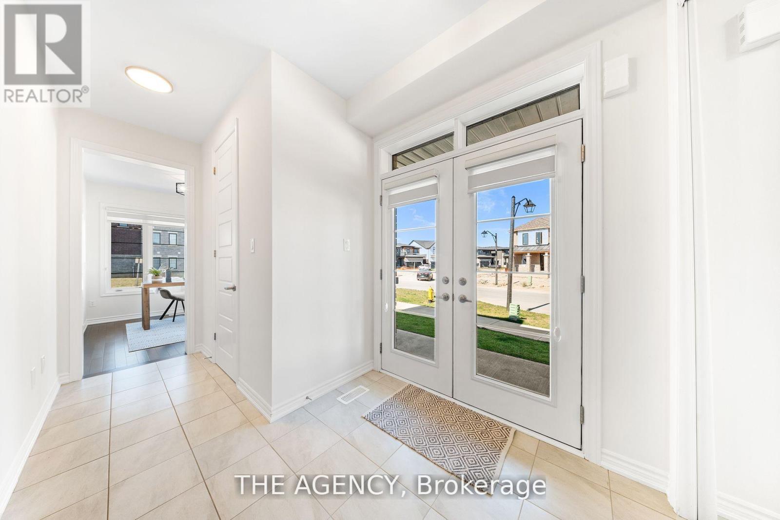 1 BEE CRESCENT