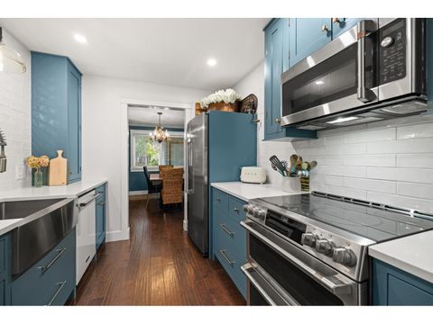 103 9507 208 STREET Langley BC V1M2Z1