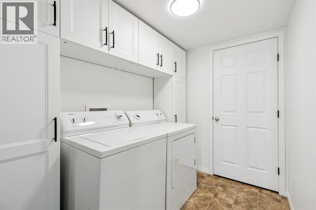 321 Windstone Gardens SW