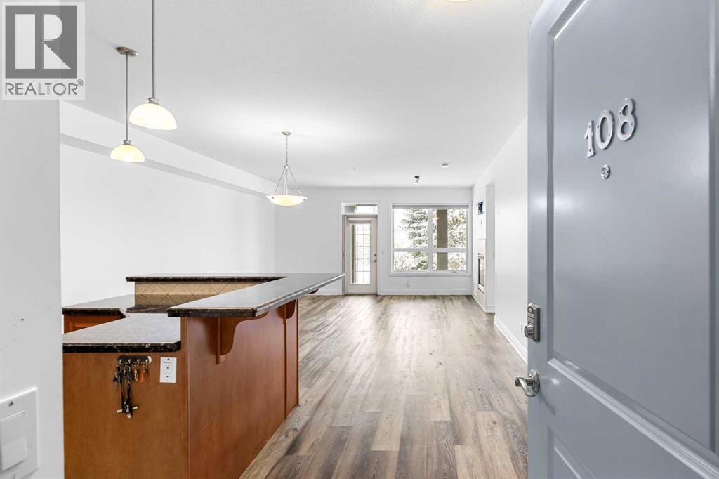 108, 11642 Valley Ridge Park NW