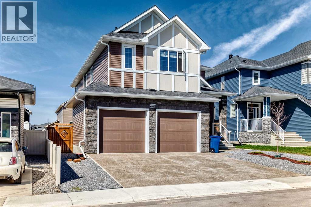 2004 Ravensdun Crescent SE