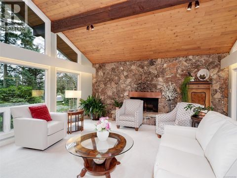 10720 Derrick Rd North Saanich BC V8L5M8