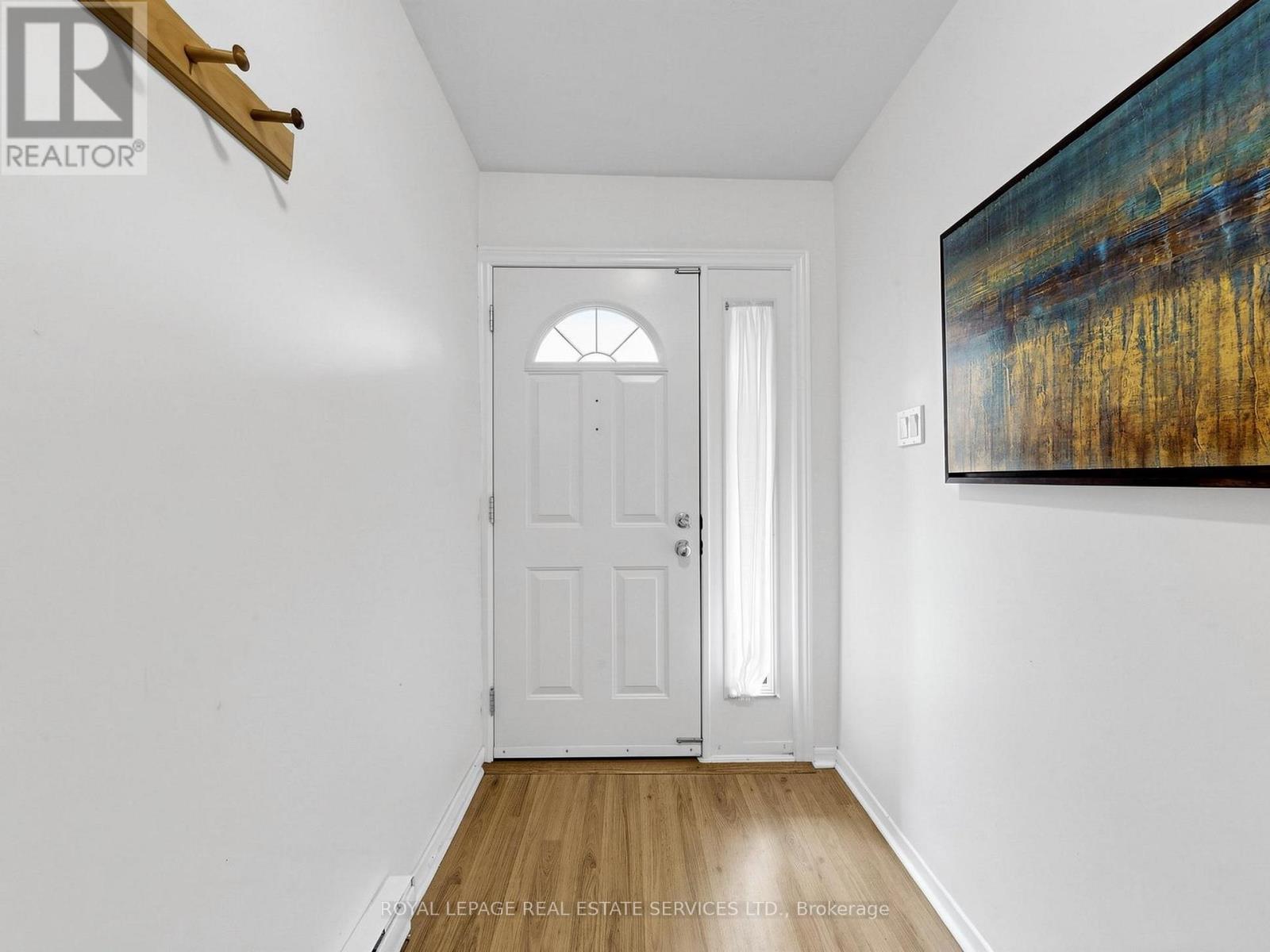 21 - 530 FALGARWOOD DRIVE