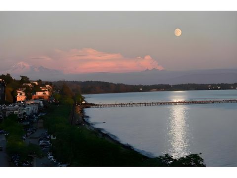 14501 MARINE DRIVE White Rock BC V4B1B4