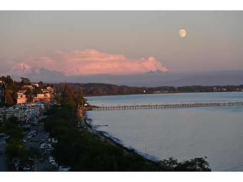 14501 MARINE DRIVE White Rock BC V4B1B4