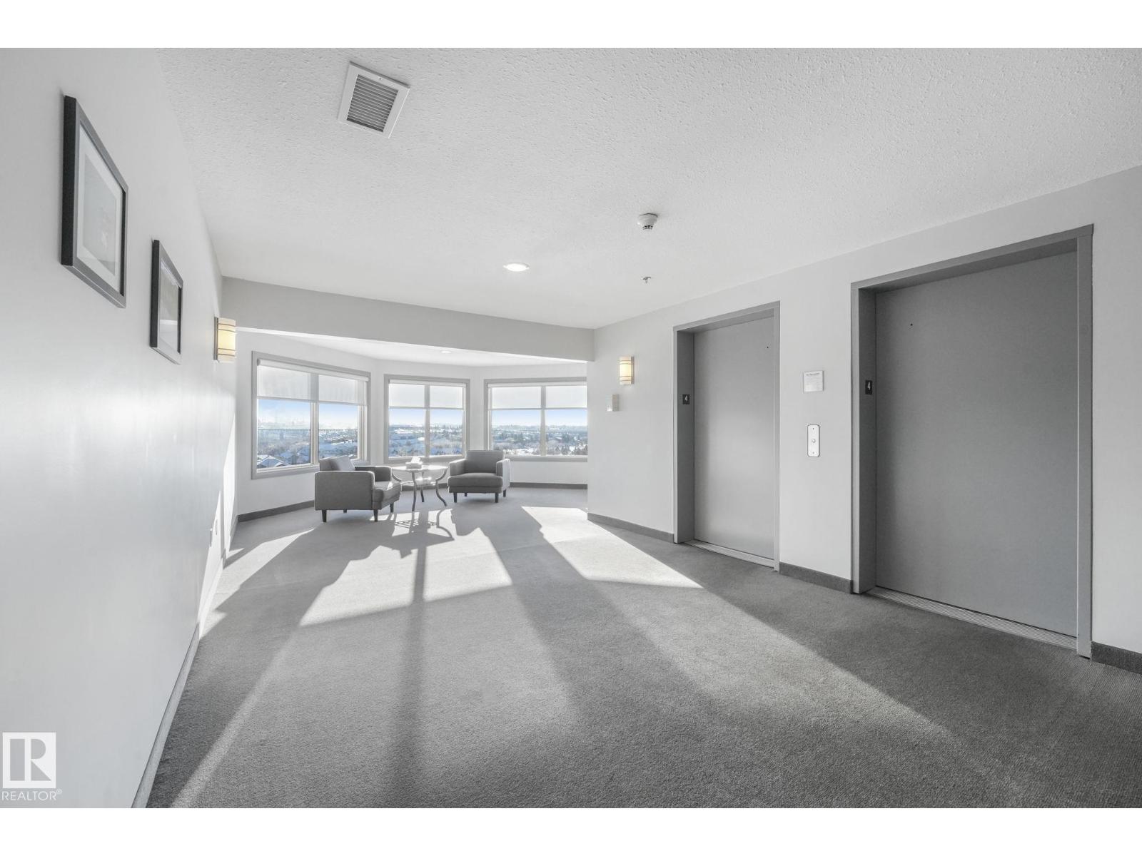 #402 530 Hooke RD NW