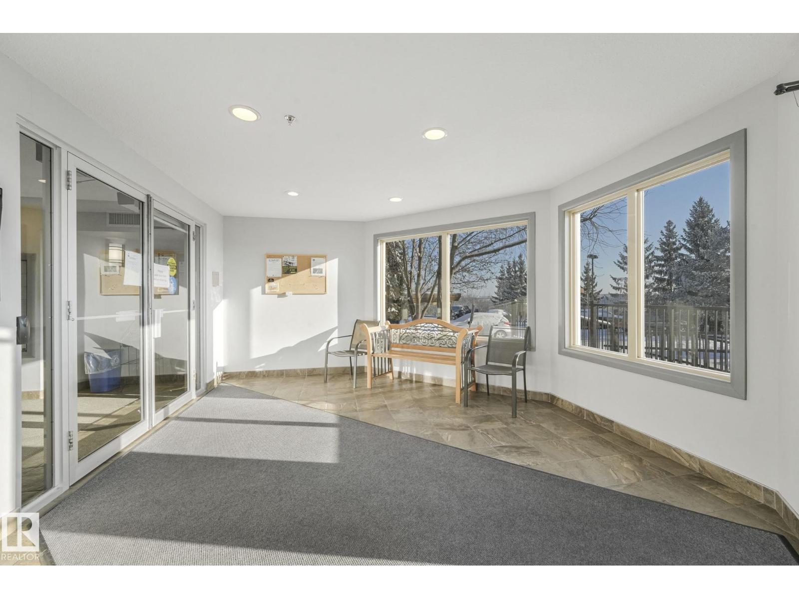 #402 530 Hooke RD NW