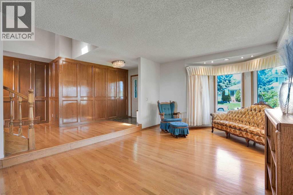 88 Edelweiss Drive NW