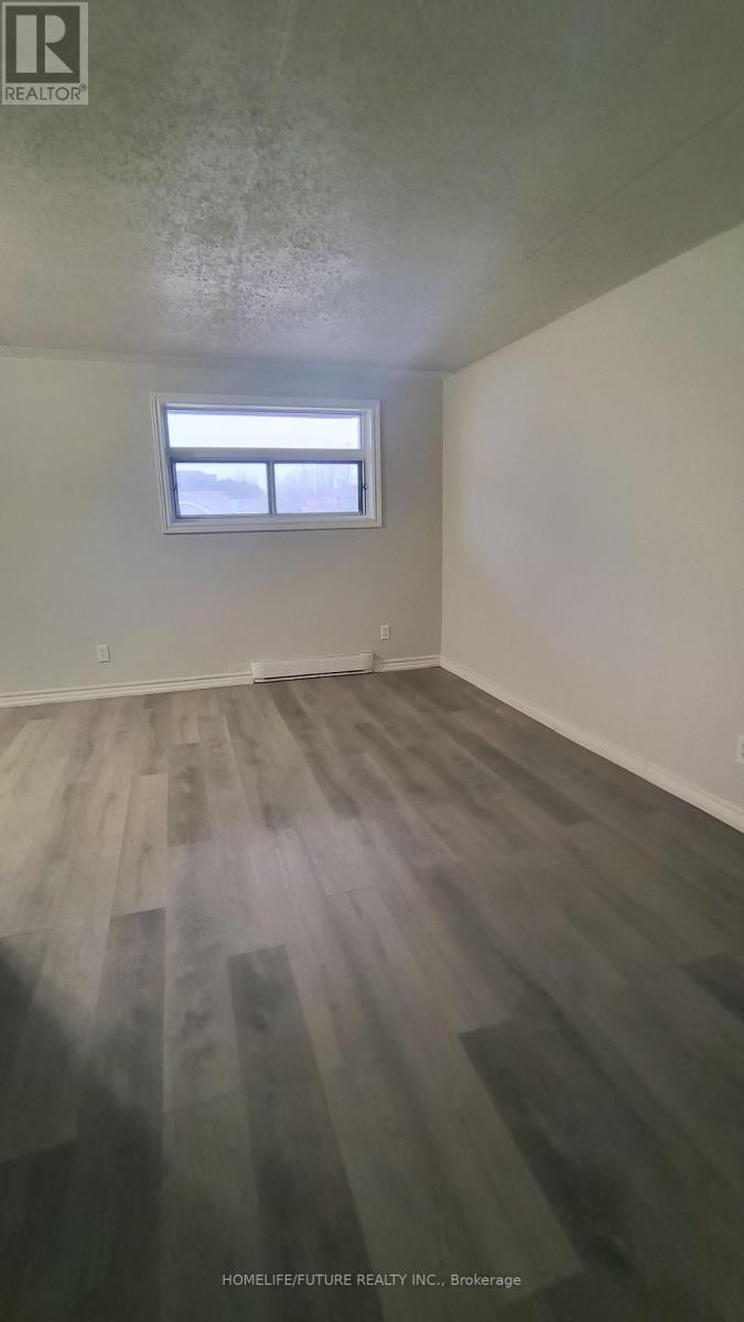 109 - 560 BLOOR STREET E