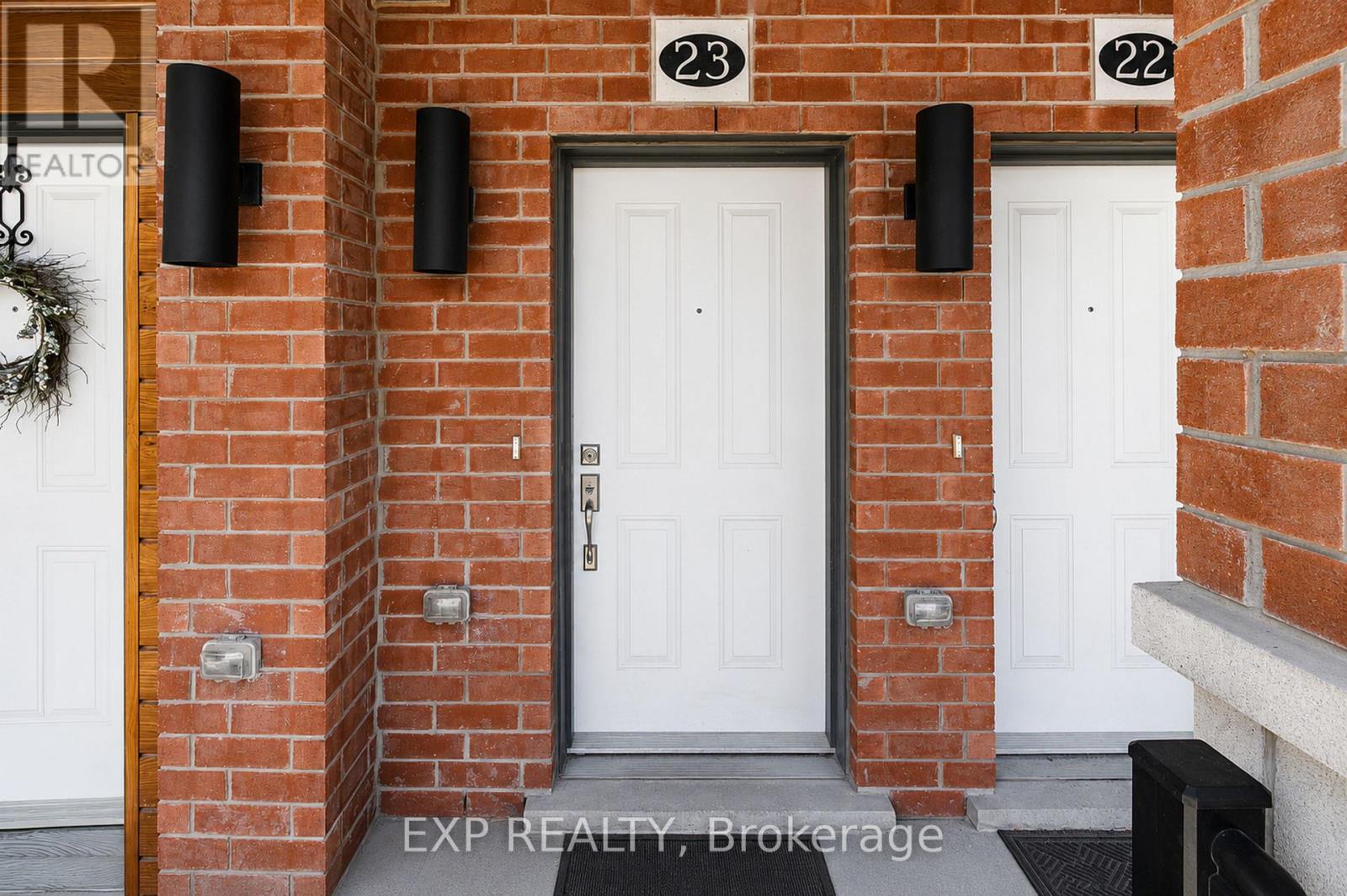 Photo 1 of 5 — 23 - 25 ISHERWOOD AVENUE Unit 23, Cambridge, ON N1R0E2