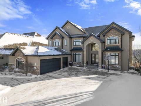 1413 WOODWARD CR NW Edmonton AB T6M0A3