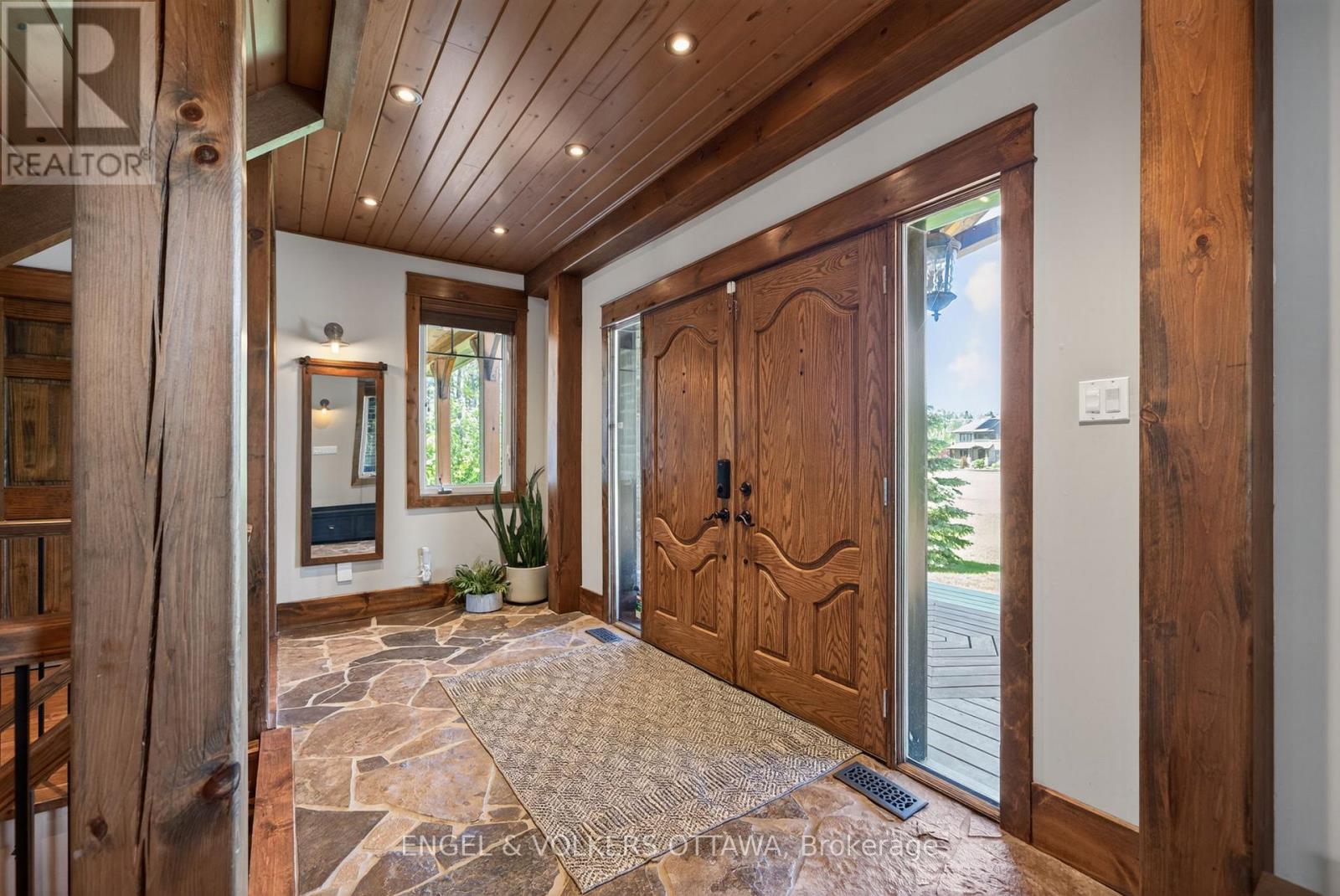328 SILENT WOOD GROVE