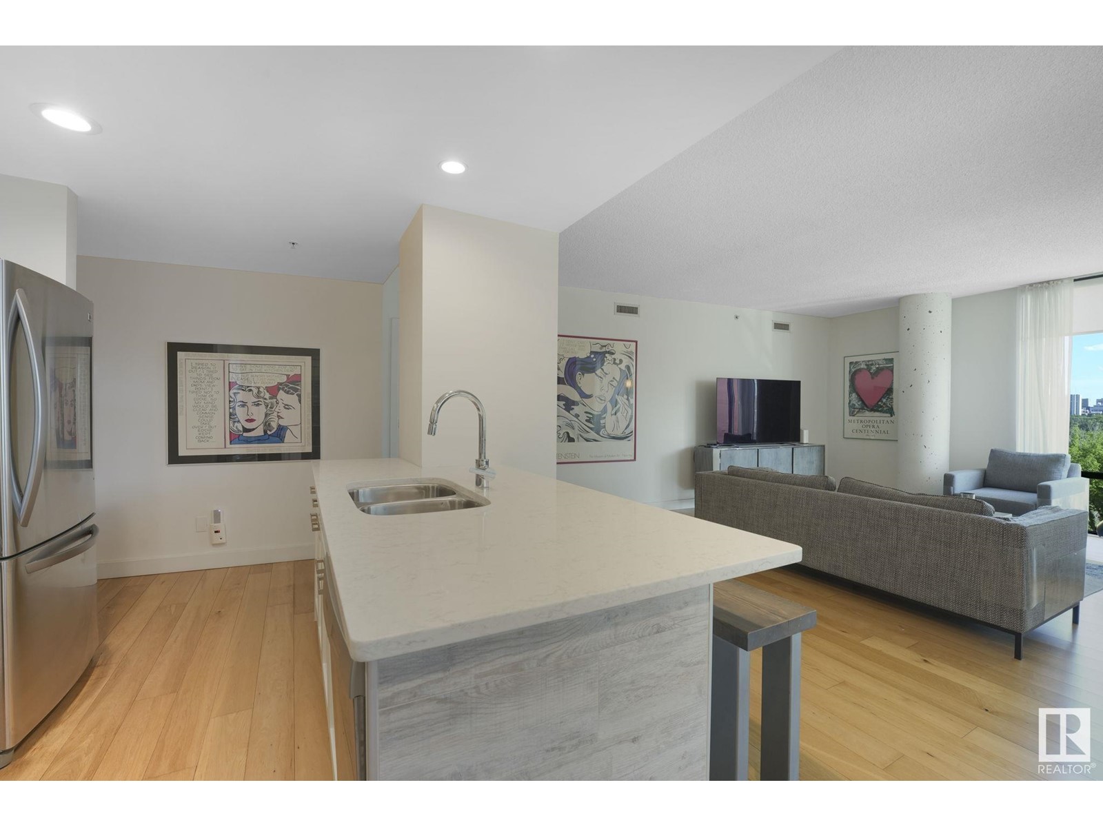 #601 10028 119 ST NW