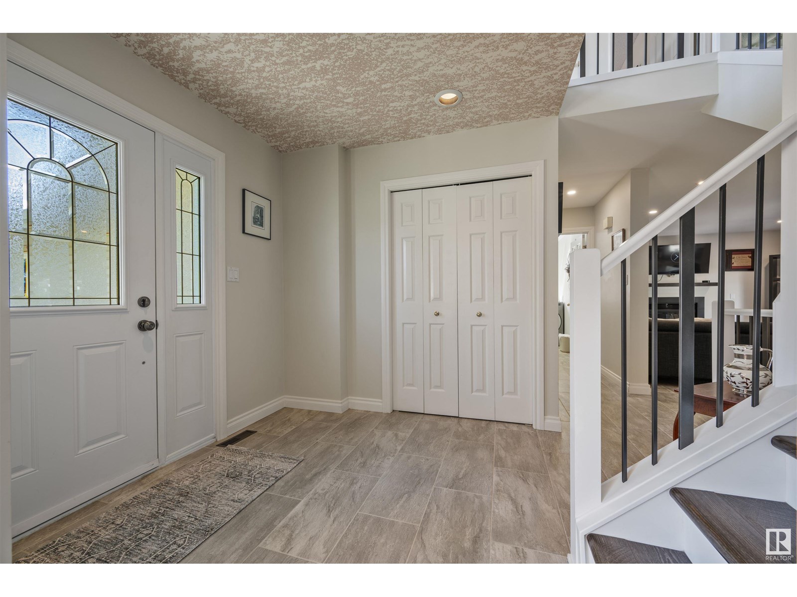 1128 112 ST NW