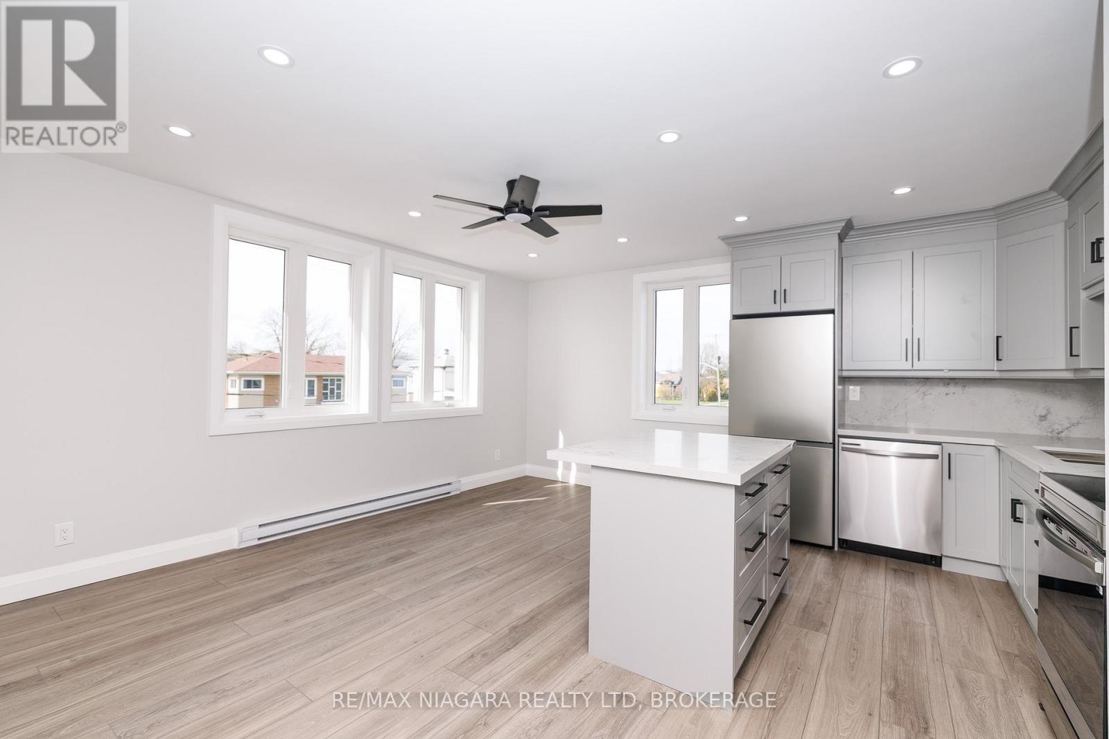 UNIT #4 - 2 LEWIS STREET