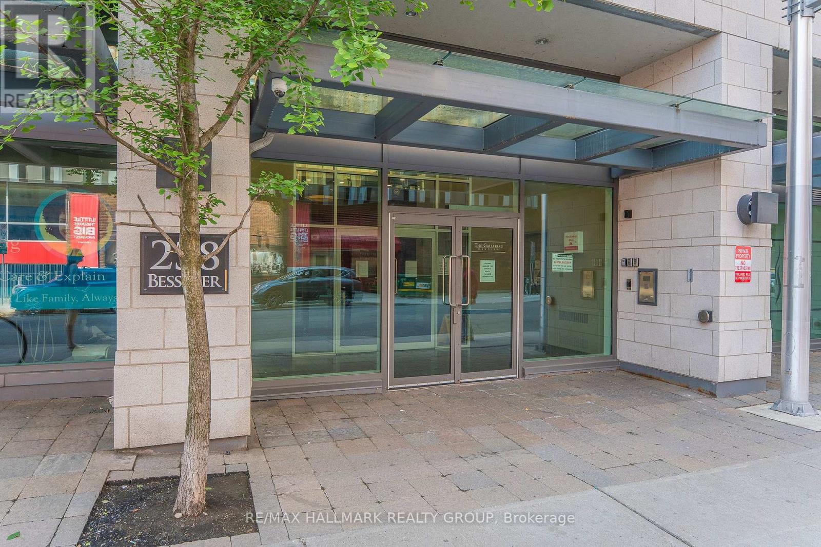 517 - 238 BESSERER STREET