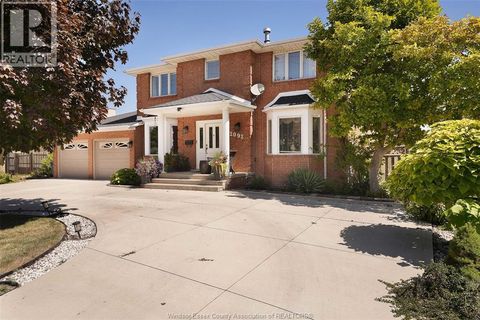 2092 Lesperance Tecumseh ON N8N2N4