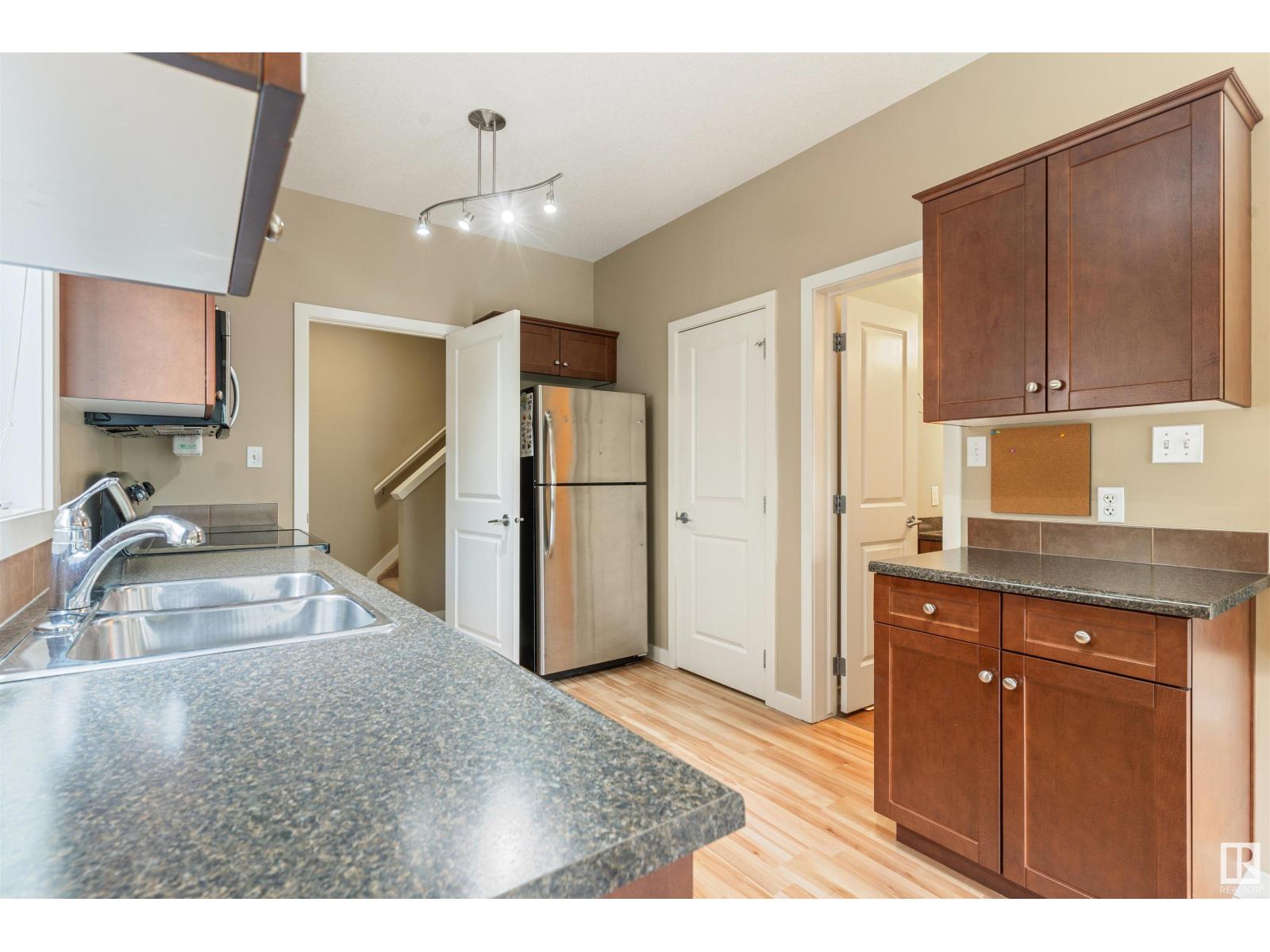 #6 11913 103 ST NW NW