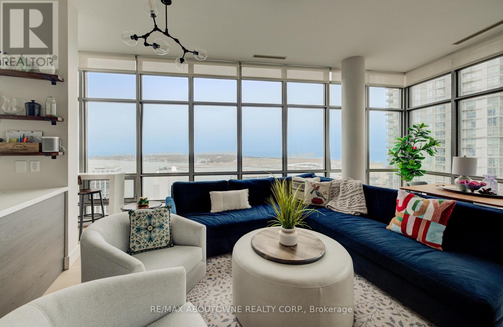 PH02 - 3 NAVY WHARF COURT