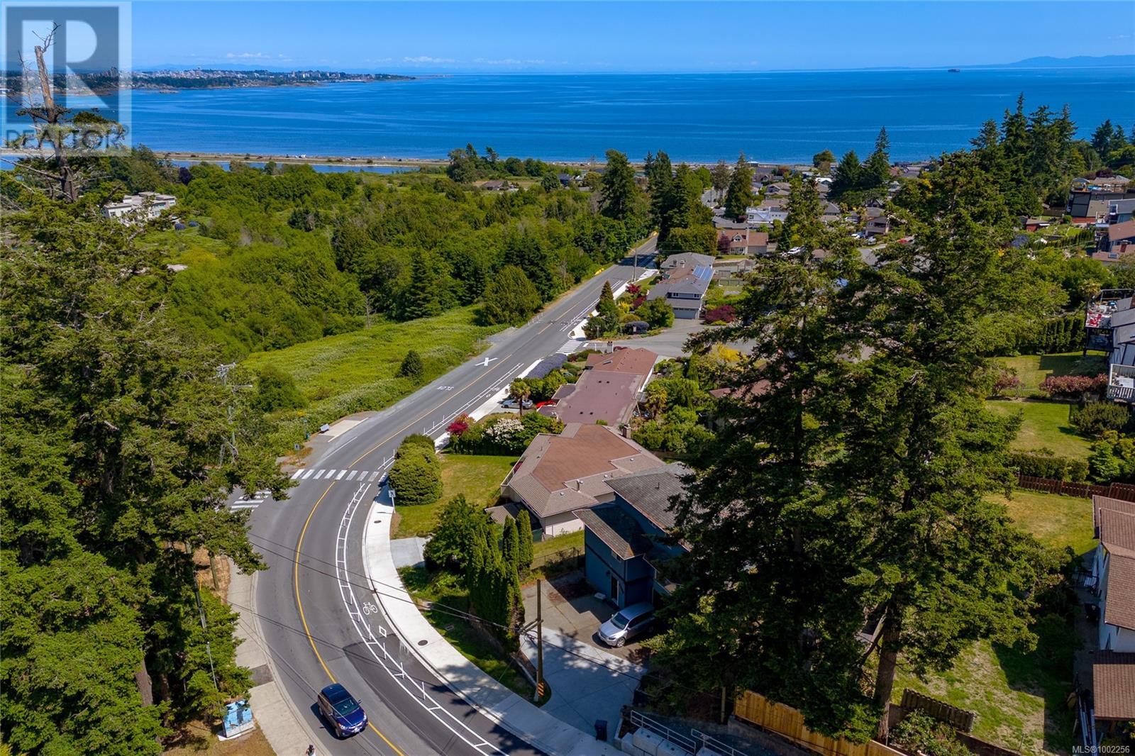 303 Lagoon Rd