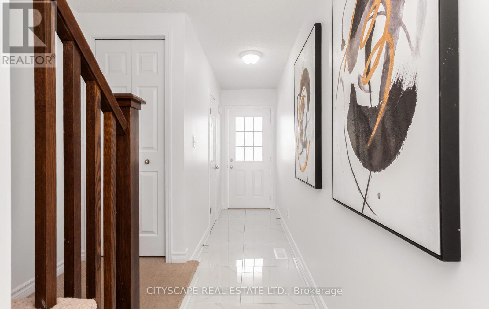 493 BEAUMONT CRESCENT