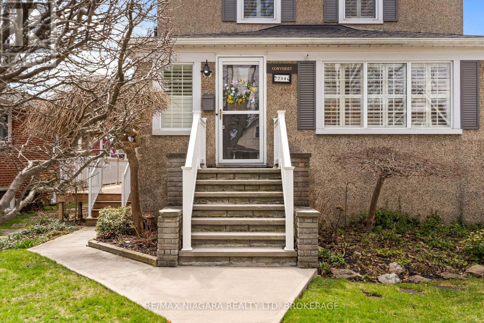 294 STANLEY STREET