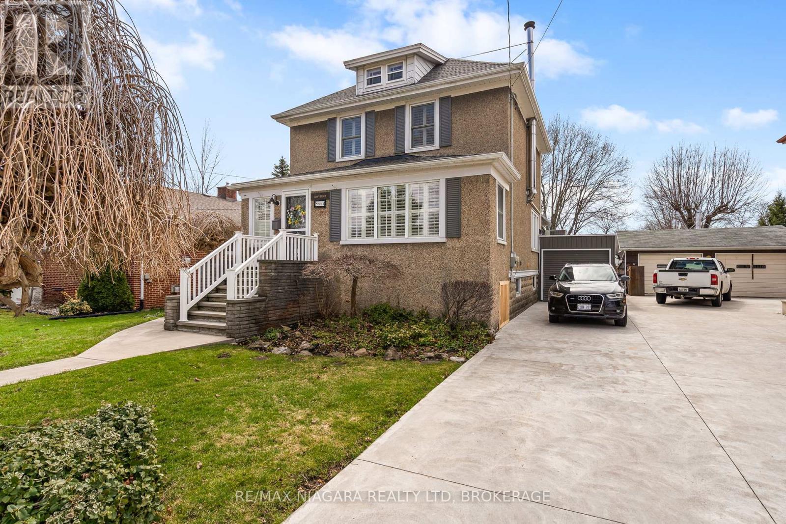 294 STANLEY STREET