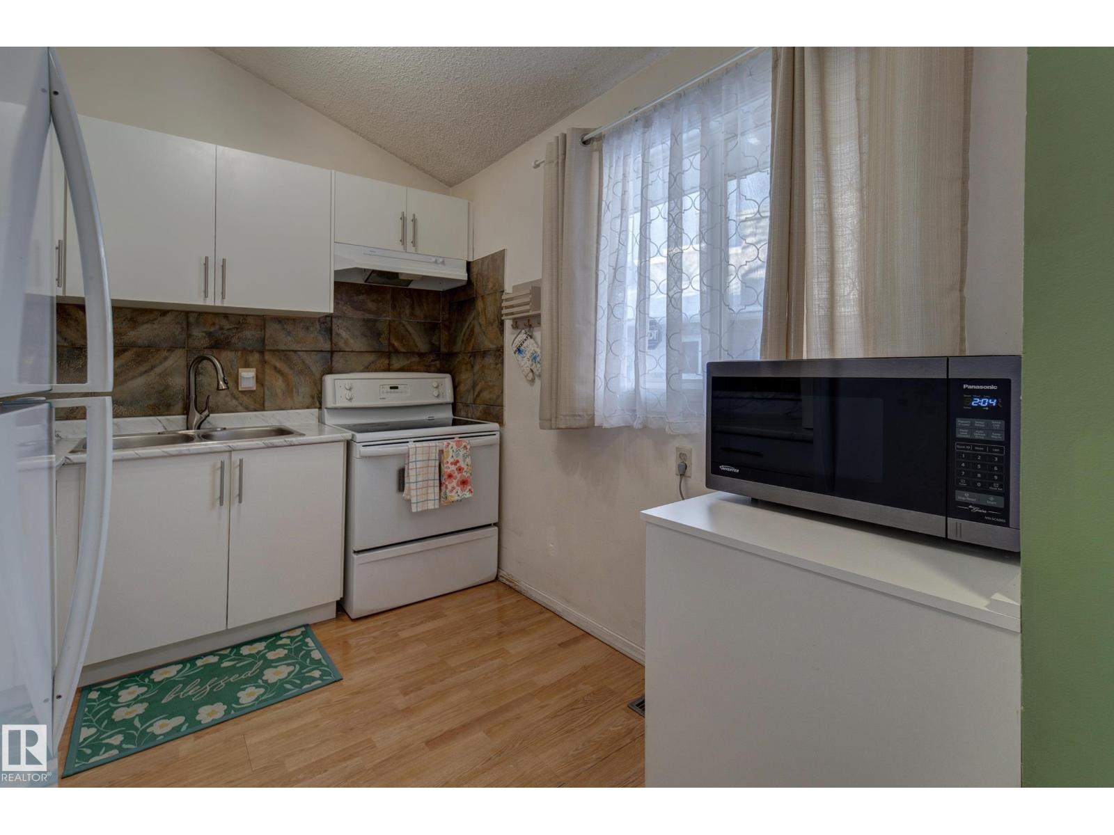 5626 19A AV NW
