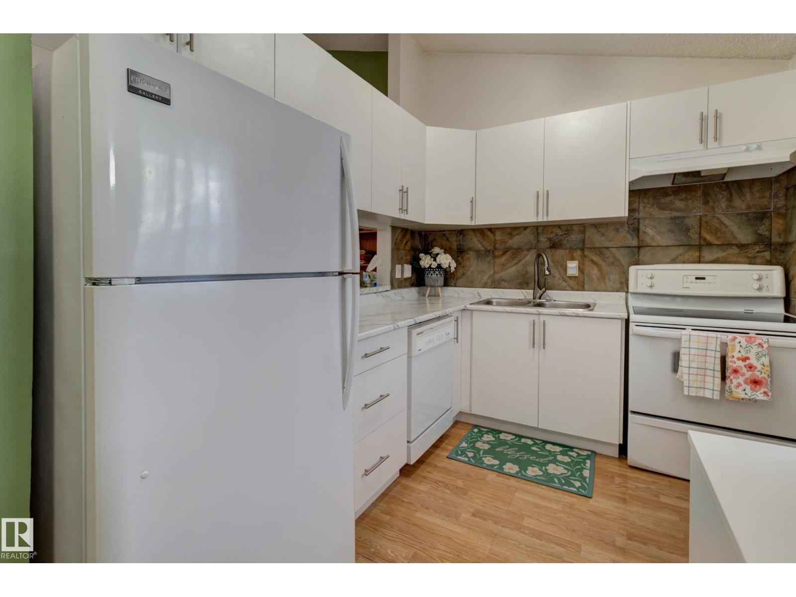 5626 19A AV NW