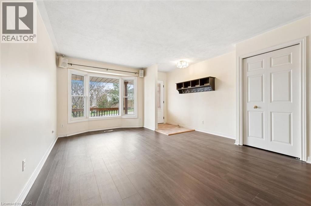 576 THORNDALE Drive