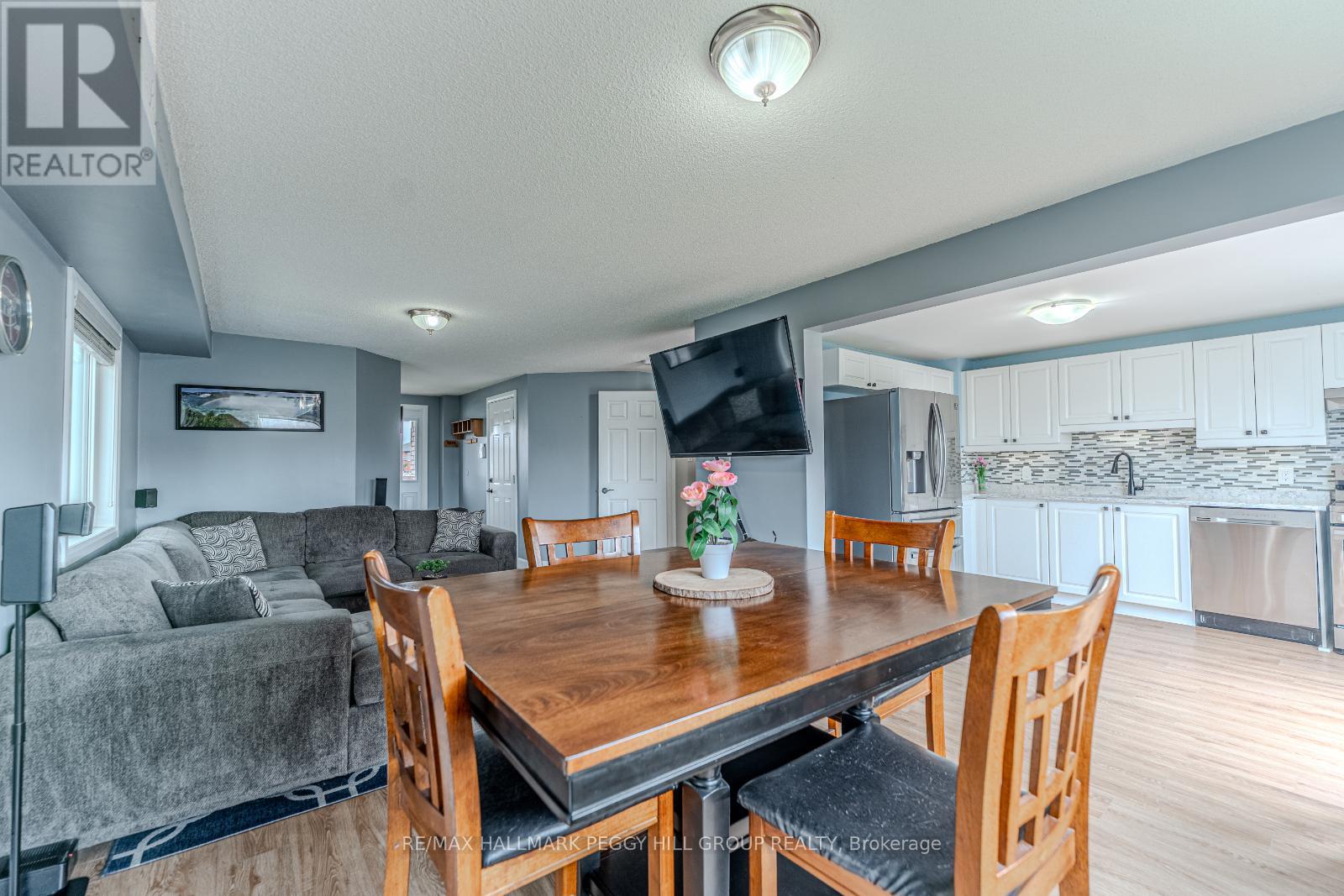 147 NATHAN CRESCENT
